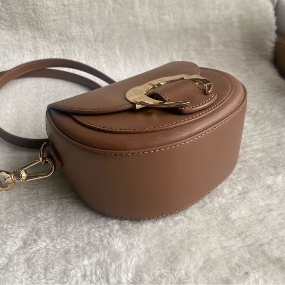 Charles & Keith Saddle Bag - Picture 5 of 10